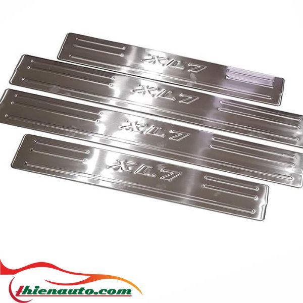 [Nhập RS0822 giảm 30k cho đơn 99k]Bộ ốp bậc cửa Suzuki XL7