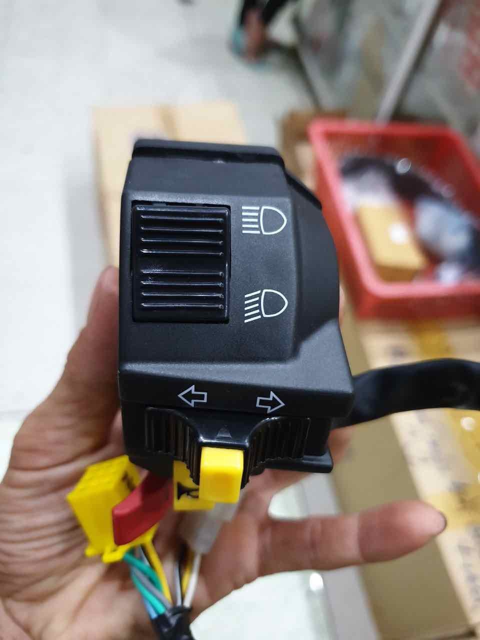 CÙM CÔNG TẮC VIVA suzuki