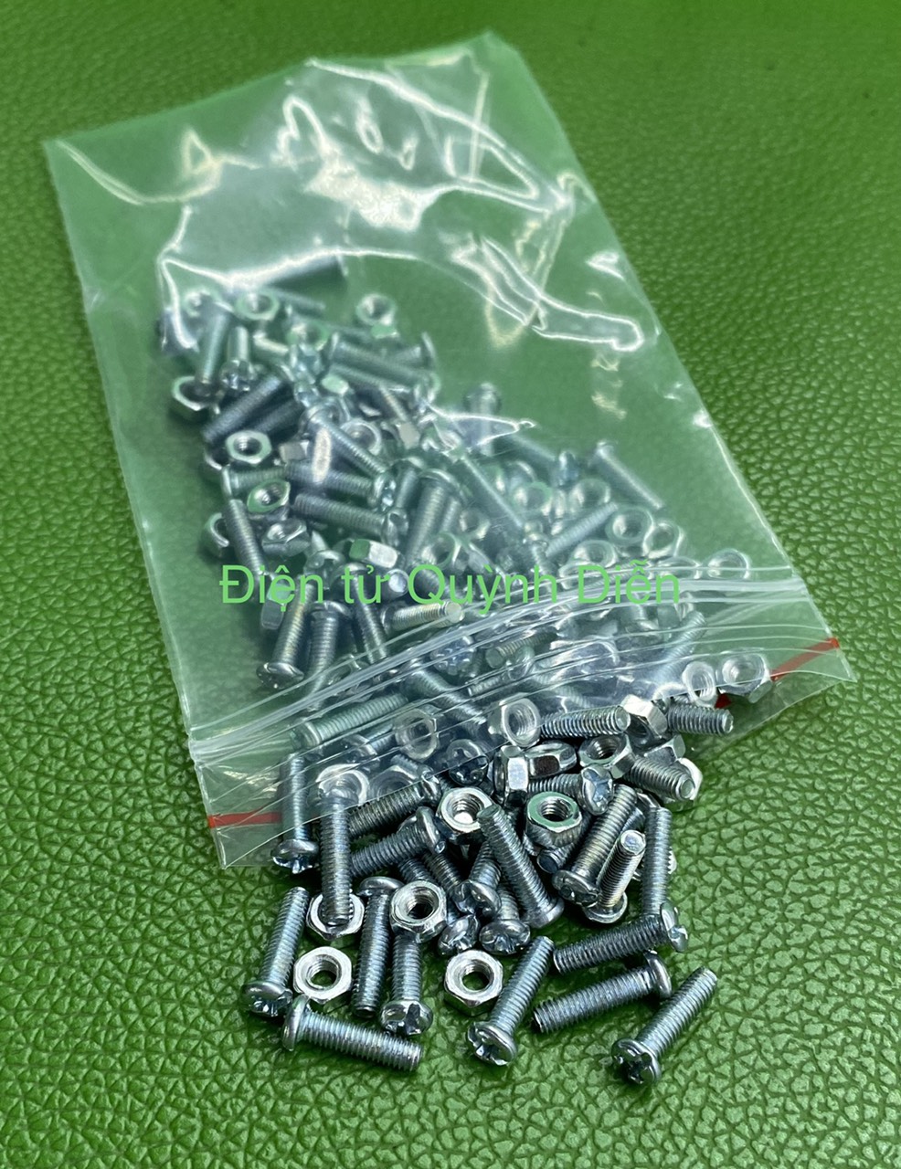 Ốc vít tán M3 3ly dài 1.2cm ( túi 90g ~ 90 con)
