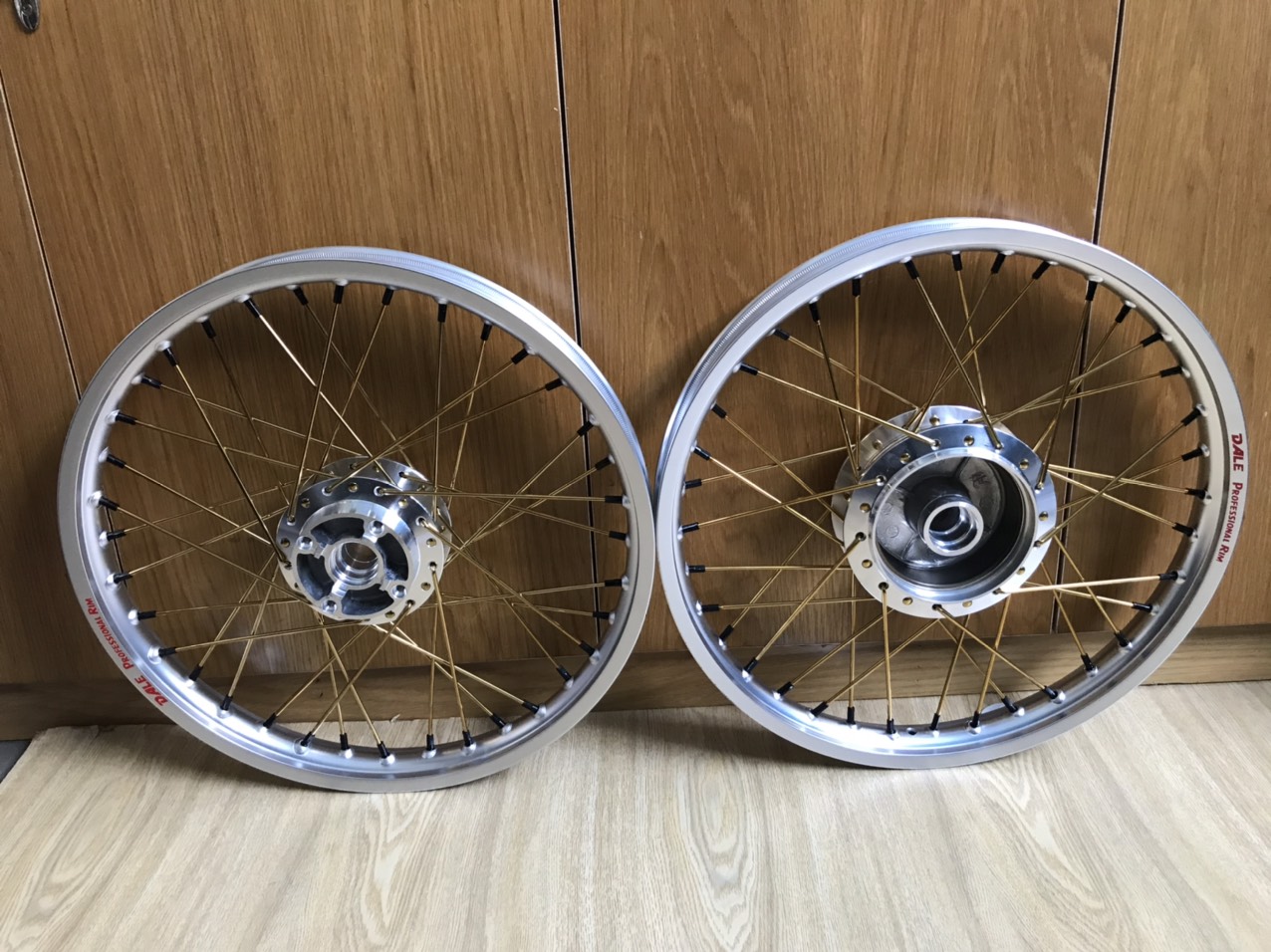 Bộ căm đùm niềng mạ thái đĩa wave 110 lên zin không chế cháo dành cho wave s rs rsx 110 blade future 125 hoặc dòng xe khác