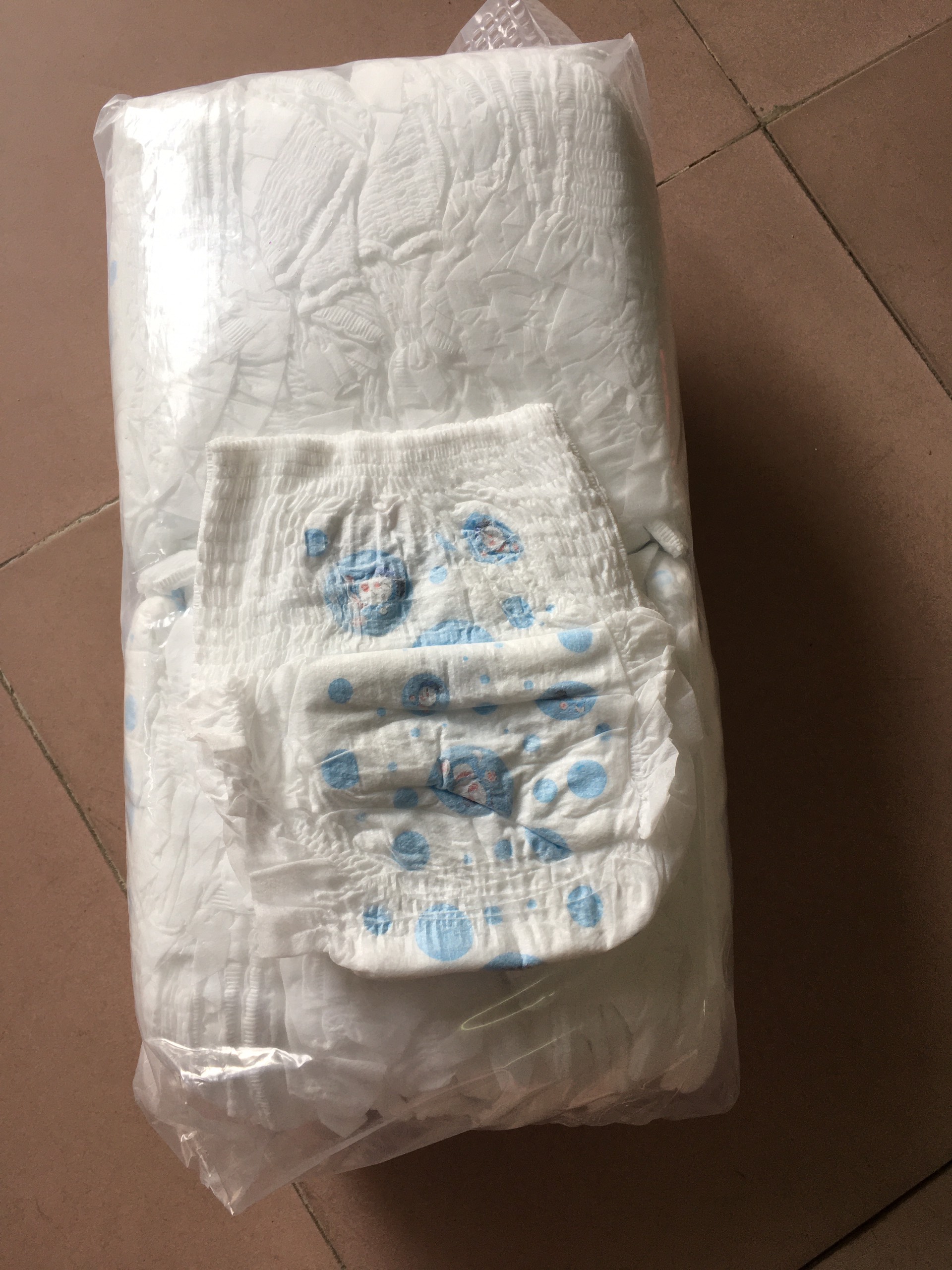 Combo 100 miếng bỉm quần Hipgig xuất nhật cao cấp