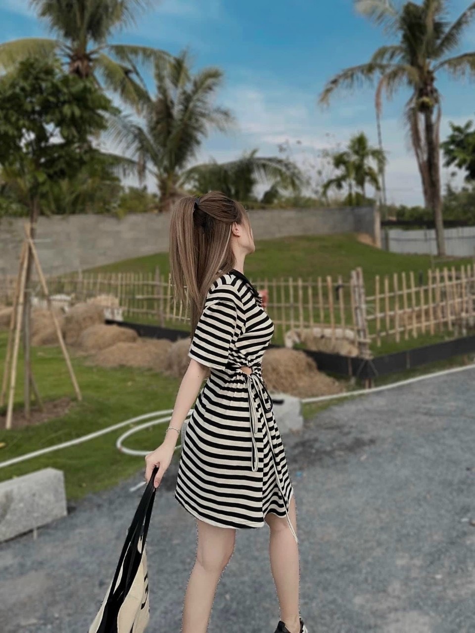Đầm hottrend cổ sơ mi ngắn tay sọc ngang chiết eo thời trang nữ, Đầm siêu HOT cổ sơ mi sọc ngang ngắn tay có chiết eo xinh xắn, Đầm nữ chất thun sọc ngang cổ sơ mi tay ngắn trẻ trung MTB