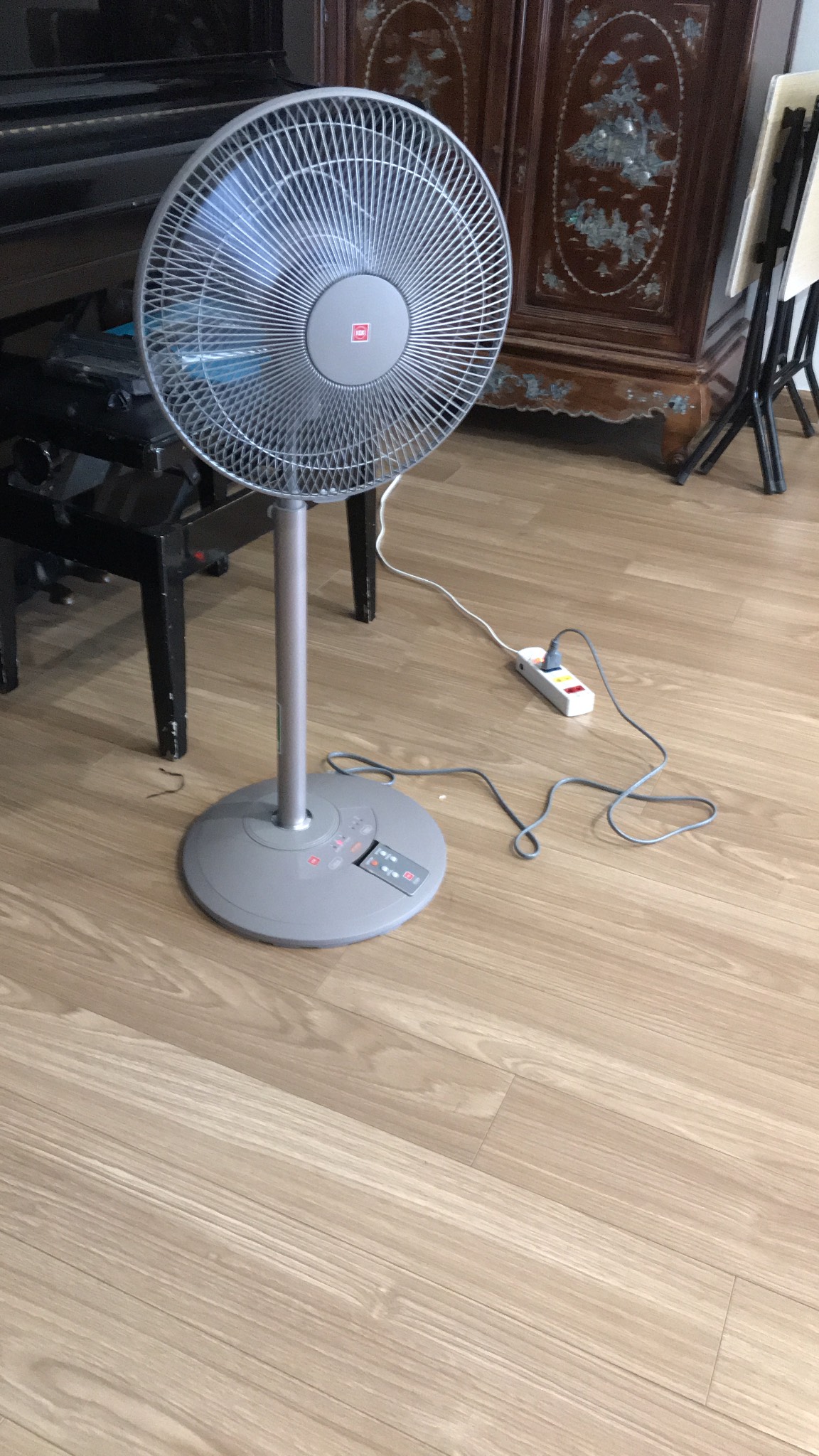 (2 years warranty) KDK n30h foldable fan-5 blades super quiet, cool-with remote control