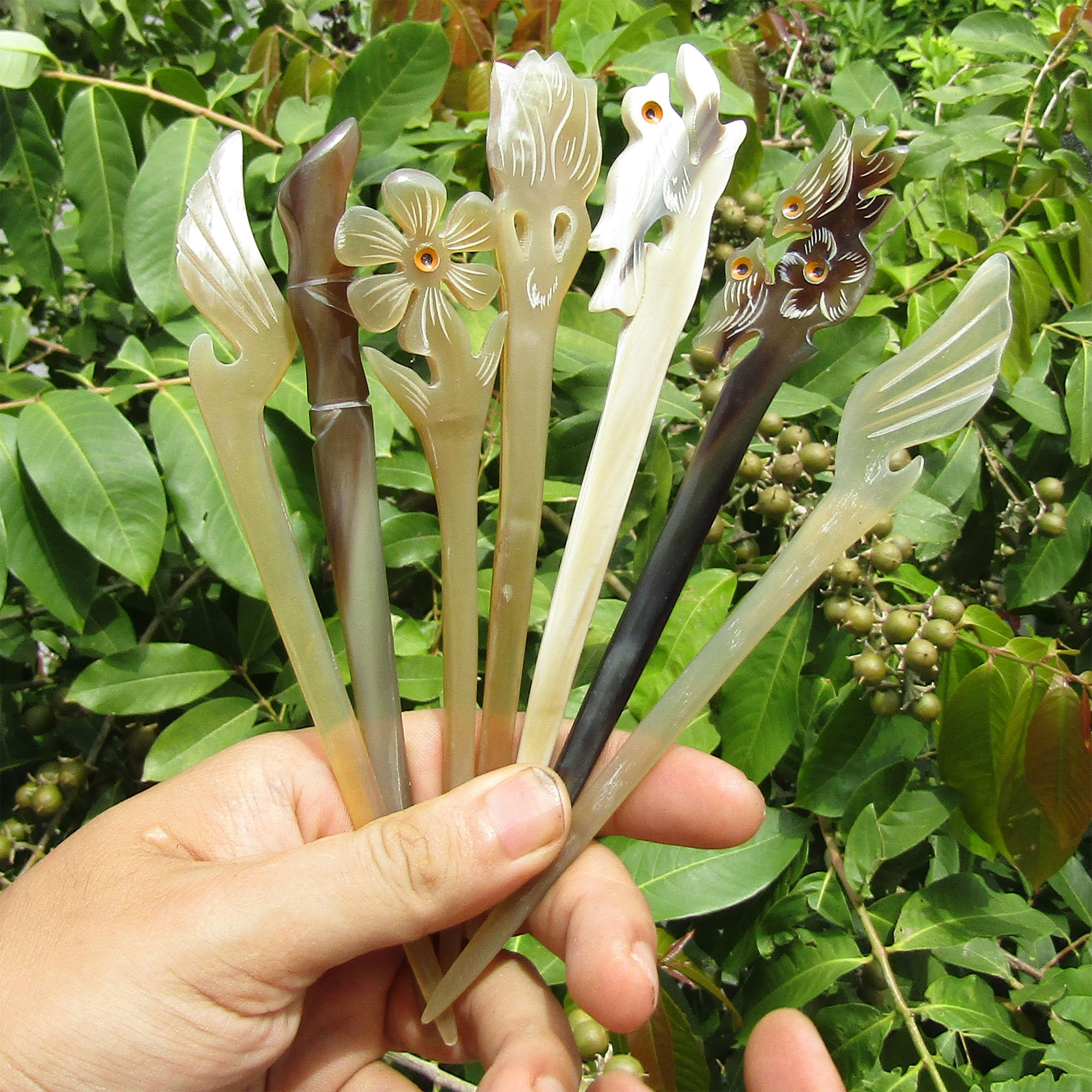 Trâm cài tóc sừng trâu bò chạm tinh sảo