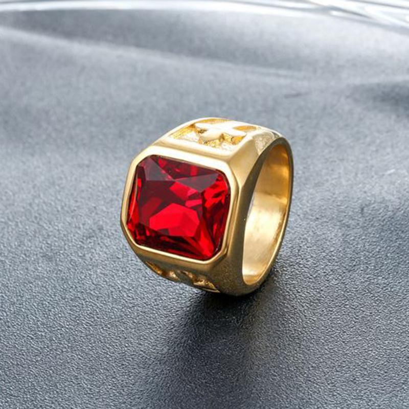 Nhẫn nam màu vàng không rỉ đá đỏ thời trang