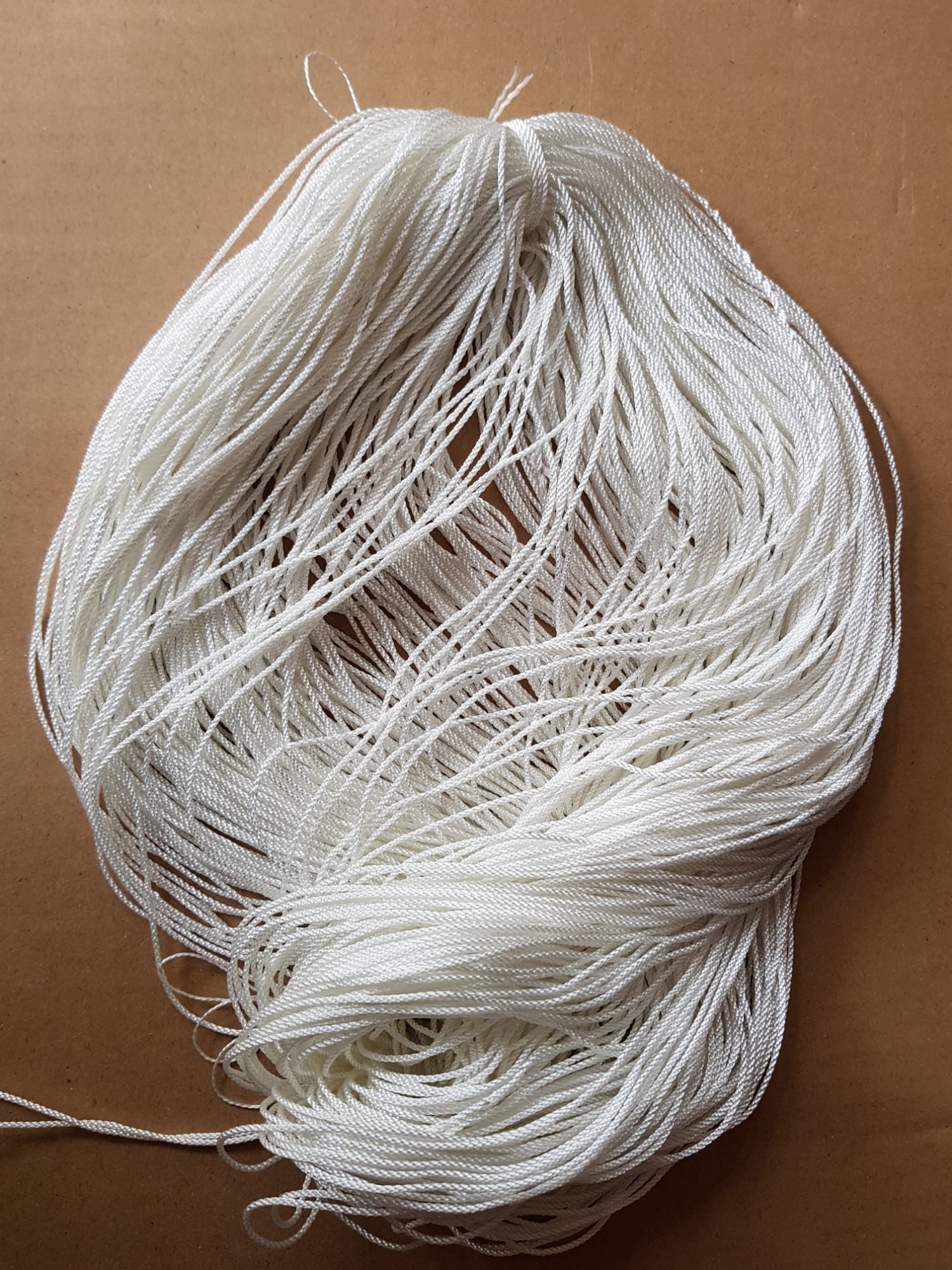 Dây dù trắng 3mm bó 500gr