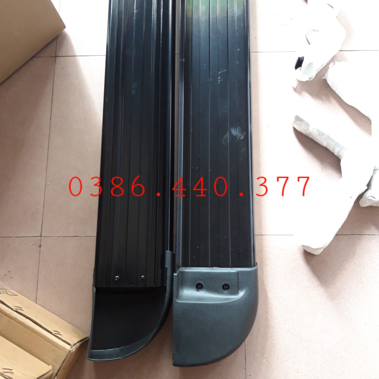 Bậc lên xuống Colorado OEM