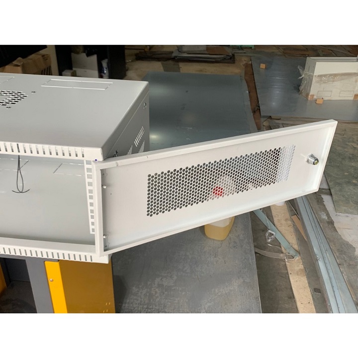 TỦ RACK 4U LẮP ĐẶT HỆ THỐNG MẠNG VÀ CAMERA