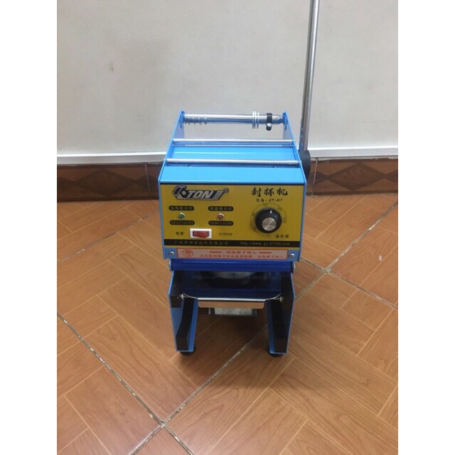 Máy dán miệng cốc , dán ly trà sữa eton d7 cốc 700ml trở về
