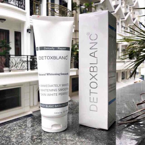 [HCM]Sữa tắm thải độc than hoạt tính DETOX BLANC - TS002