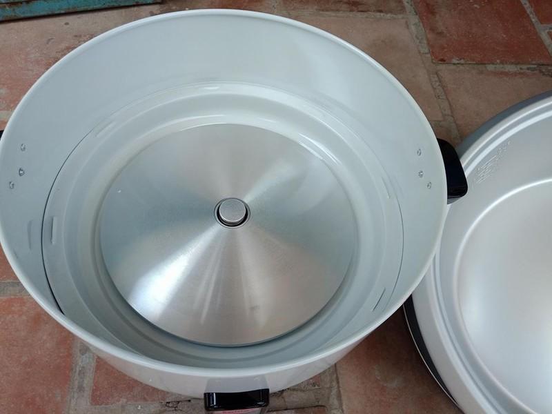 Nồi Cơm Điện Công Nghiệp Eaststar 18 Lit 2000W