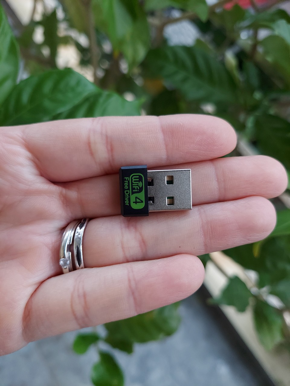 Card mạng không dây USB thu sóng wifi
