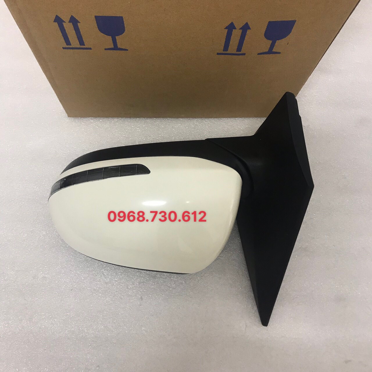 Gương chiếu hậu Kia Soluto
