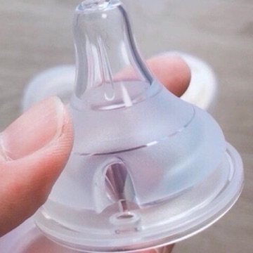 1 núm Moyuum khách được chọn size ( núm ko có hộp )