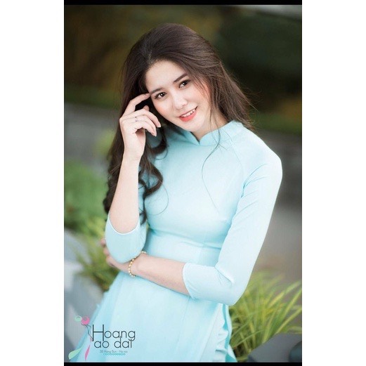 Áo dài trơn màu xanh ngọc cổ tròn