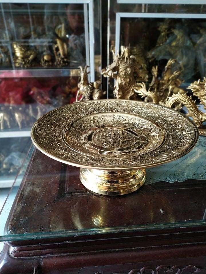 Mâm bồng đựng hoa quả - Chất liệu đồng thau đường kính mâm 33cm nặng 2,5kg để bày mâm ngũ quả trên bàn thờ gia tiên