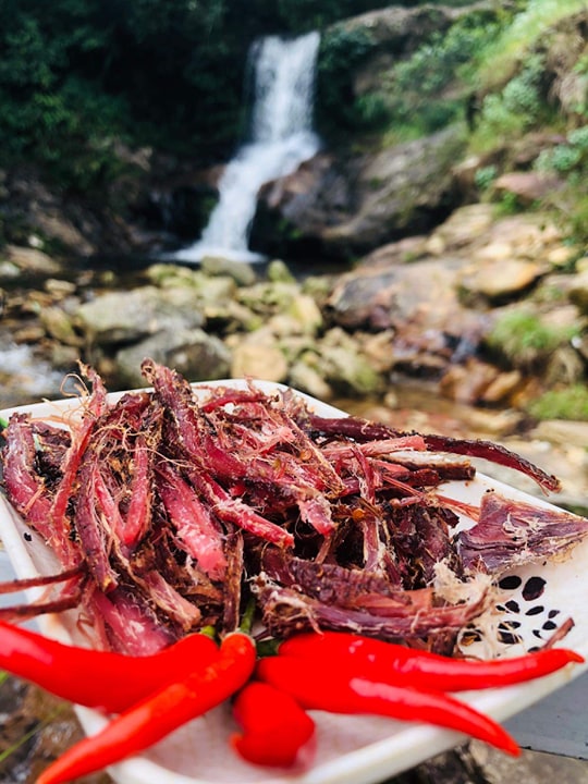 TRÂU GÁC BẾP TÂY BẮC GÓI 500G KÈM CHẨM CHÉO