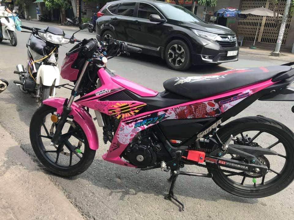 [HCM]Tem xe satria - raoder tem trùm 3 lớp bóng màu hồng
