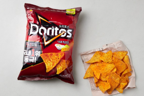 Bánh Snack Doritos Lotte 84g Hàn Quốc