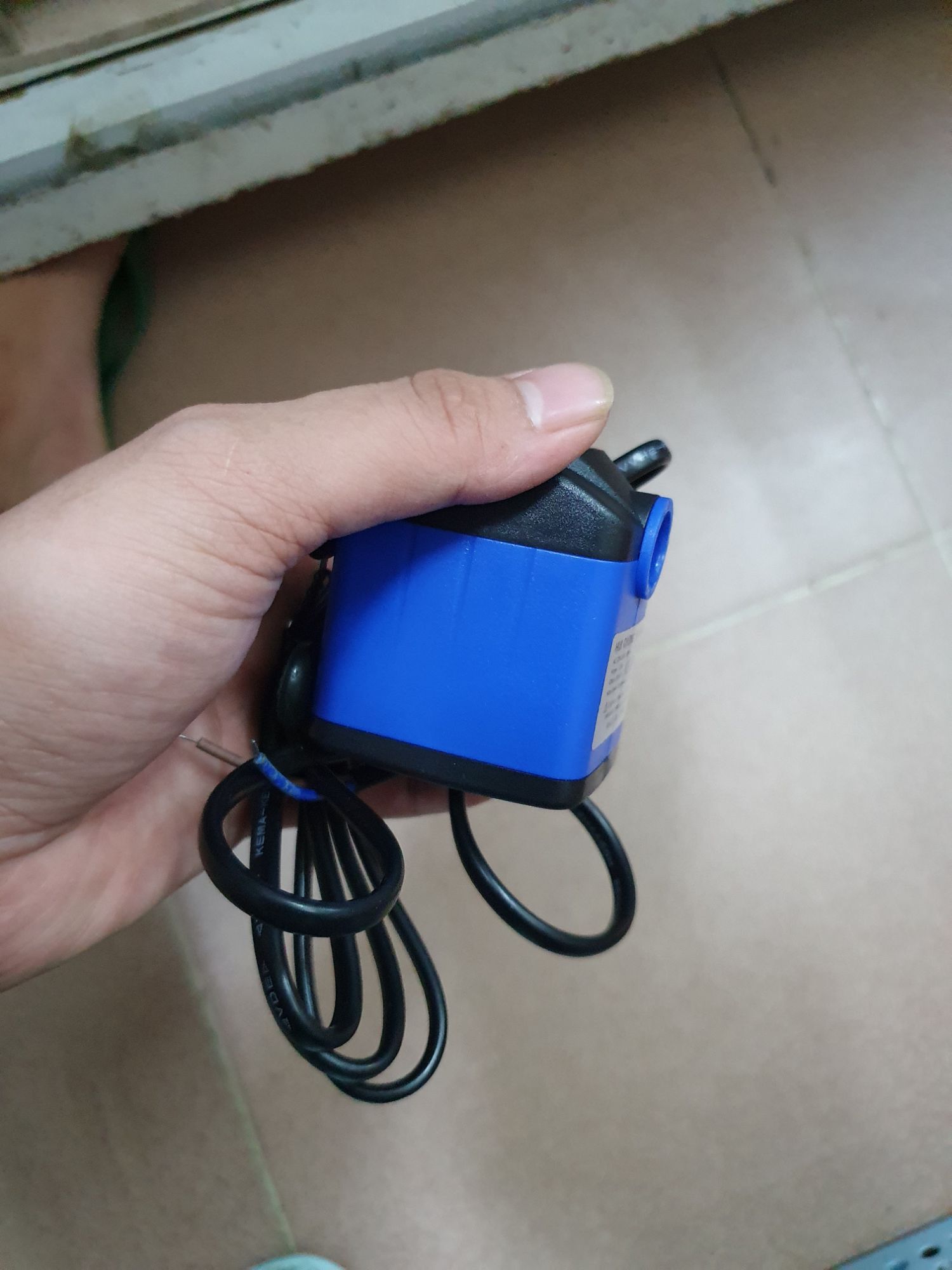 bơm quạt điều hòa hơi nước 8w