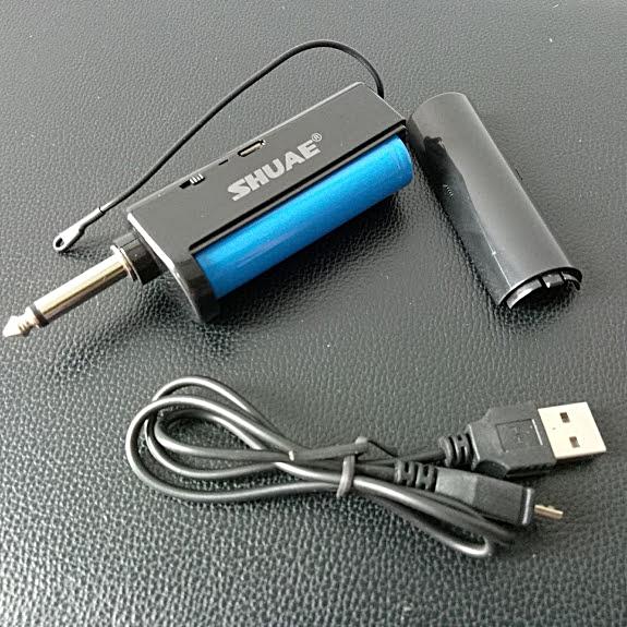 Micro không dây cho loa kéo UHF Wireless Microphone