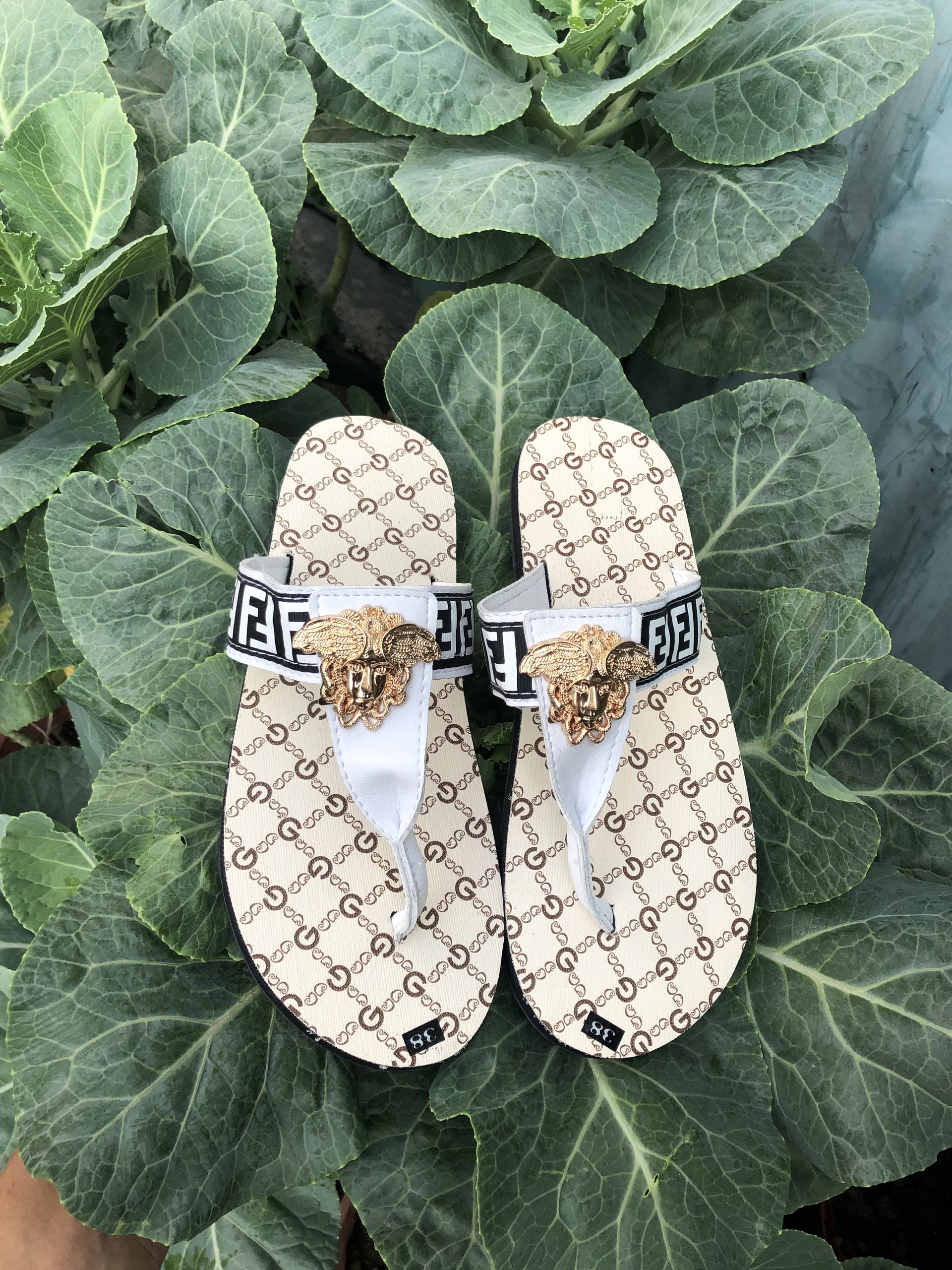 Combo dép sandal cặp đôi nam nữ GG