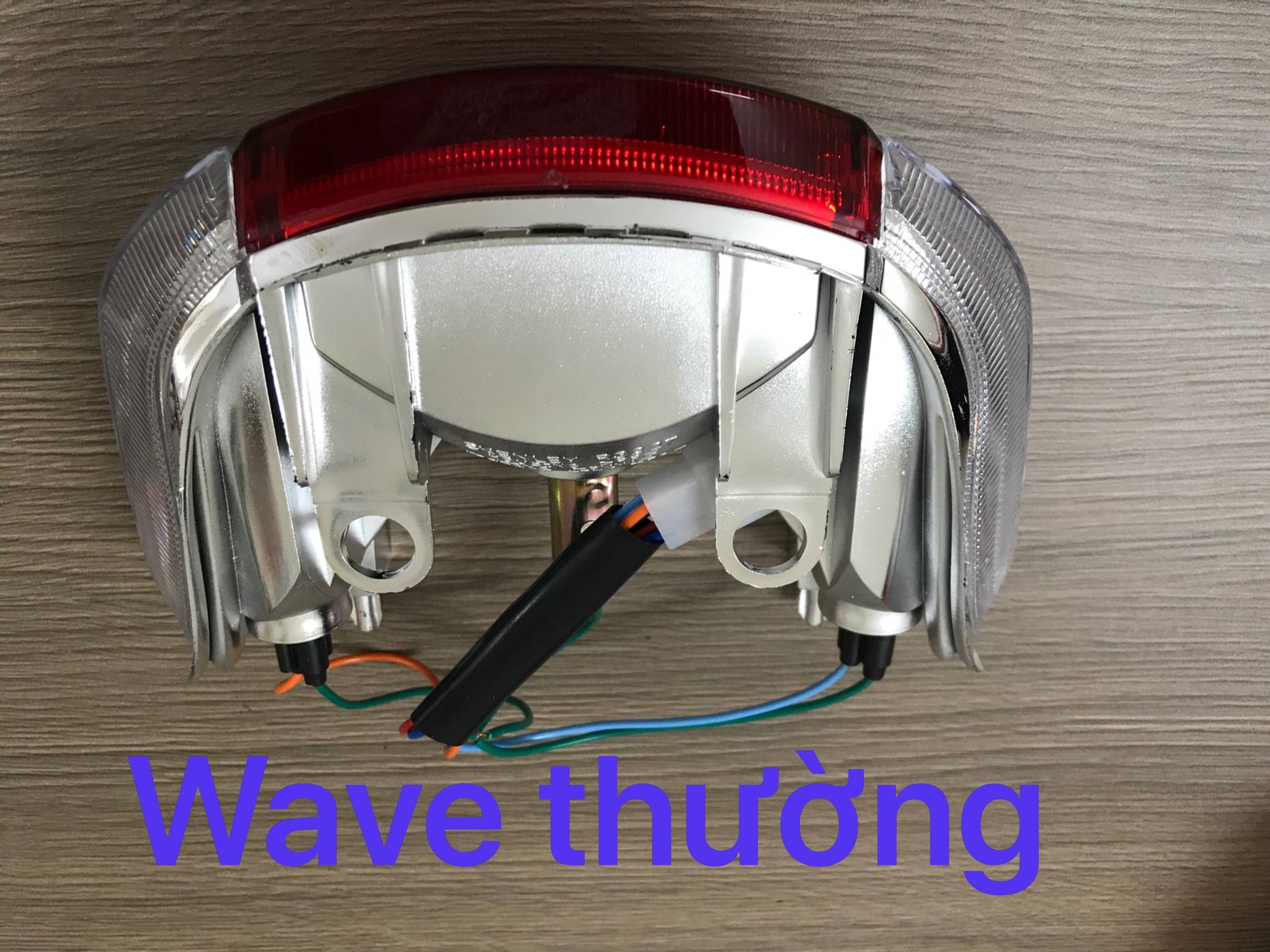 [HCM]Đèn hậu wave alpha + đuôi bóng ( loại thường )