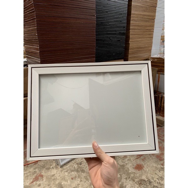 Khung ảnh, bằng khen A4, kích thước (21x30)cm mặt mica (bảo hành gãy vỡ)