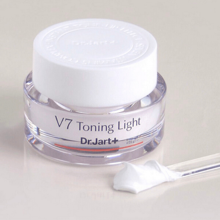 KEM DƯỠNG TRẮNG DA V7 TONING LIGHT