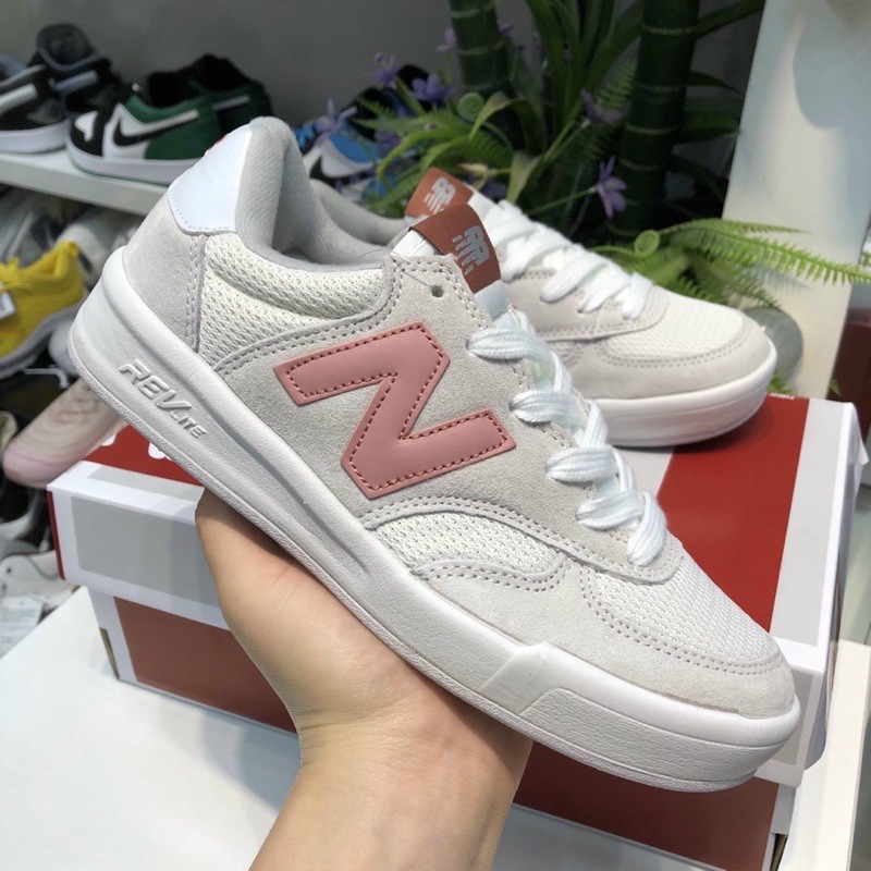 Giày NB chữ hồng
