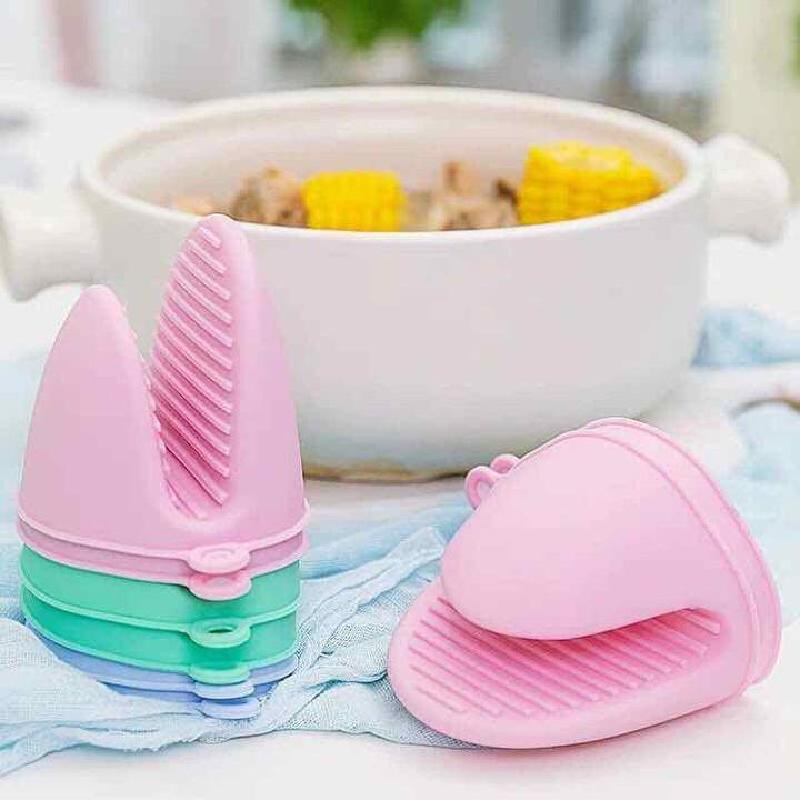 Lót Tay Nhấc Nồi Silicon