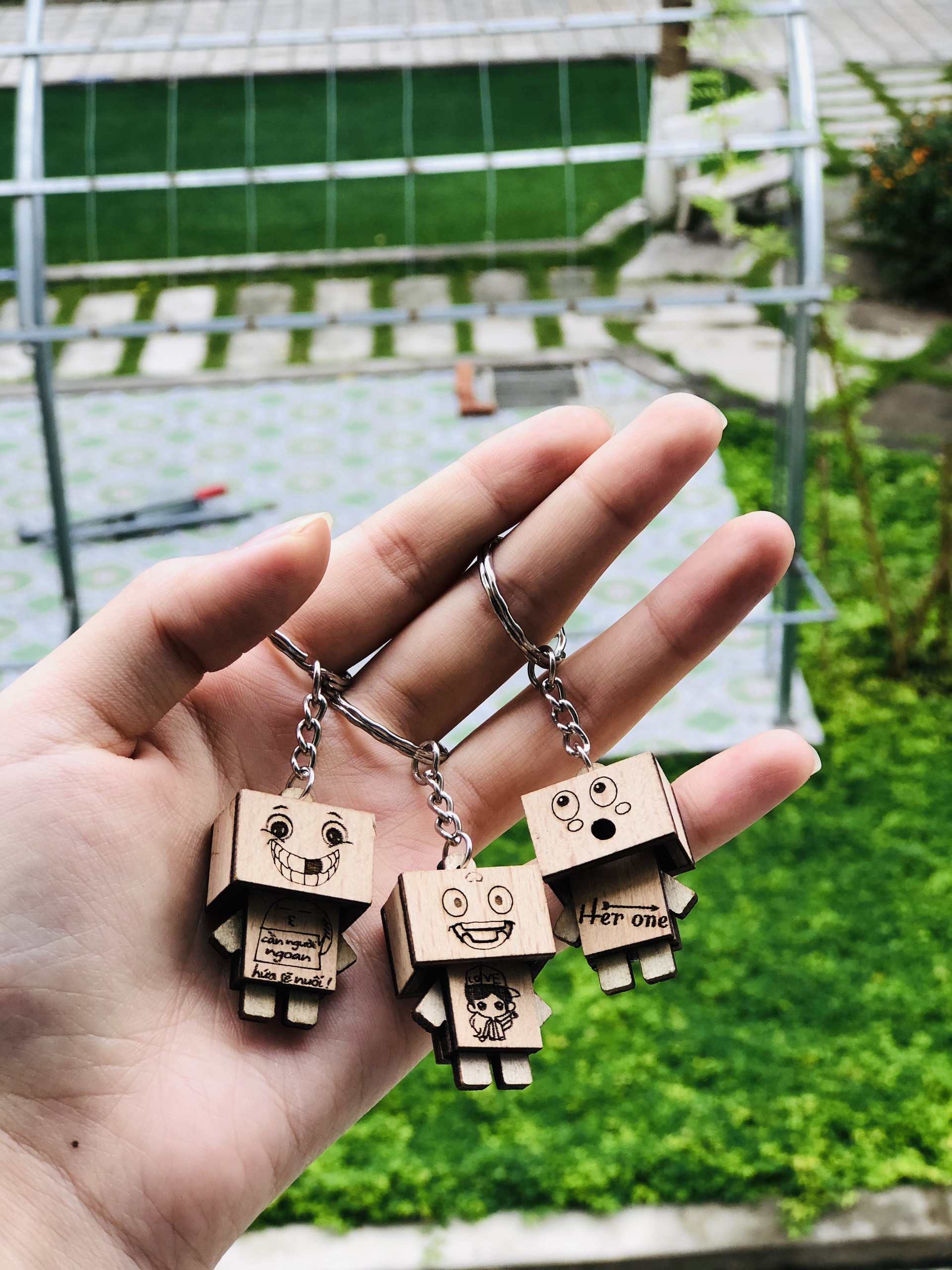 Móc khóa danbo mặt cười Gỗ