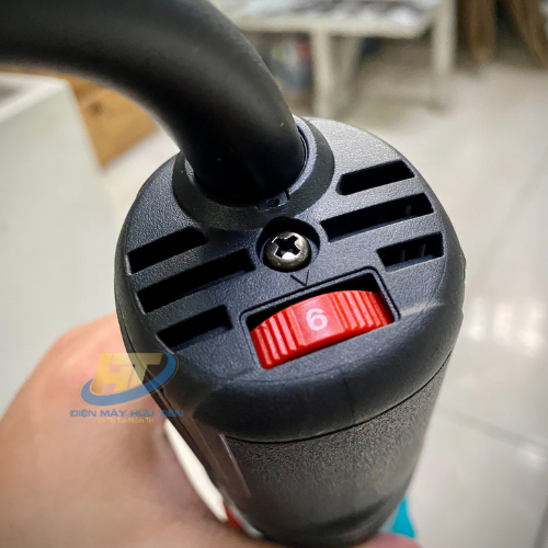 Máy mài góc điều tốc 900W Total TG109100565 (tặng kèm 1 đá cắt)