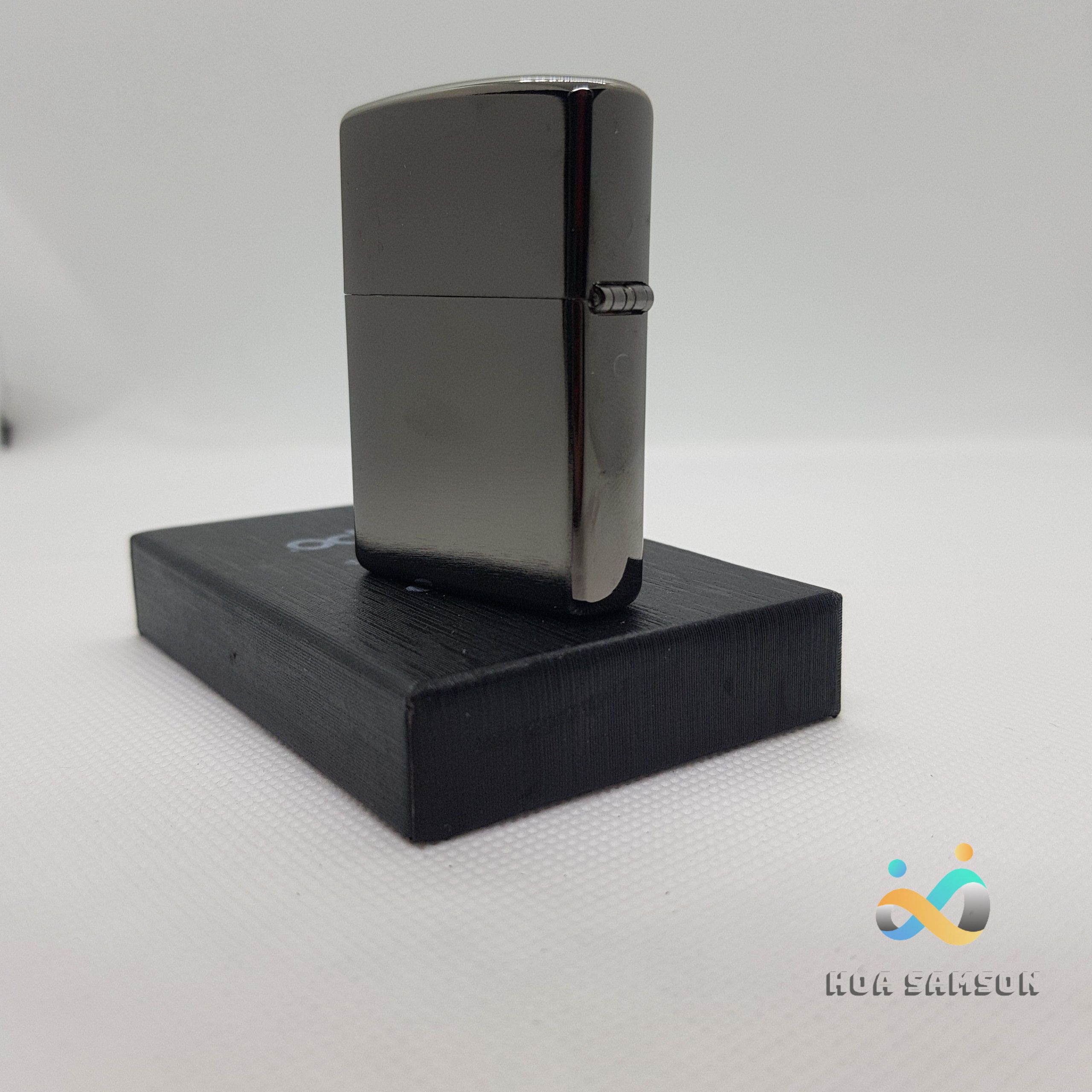 Bật lửa Zippo Mỹ Fullbox Đen xước