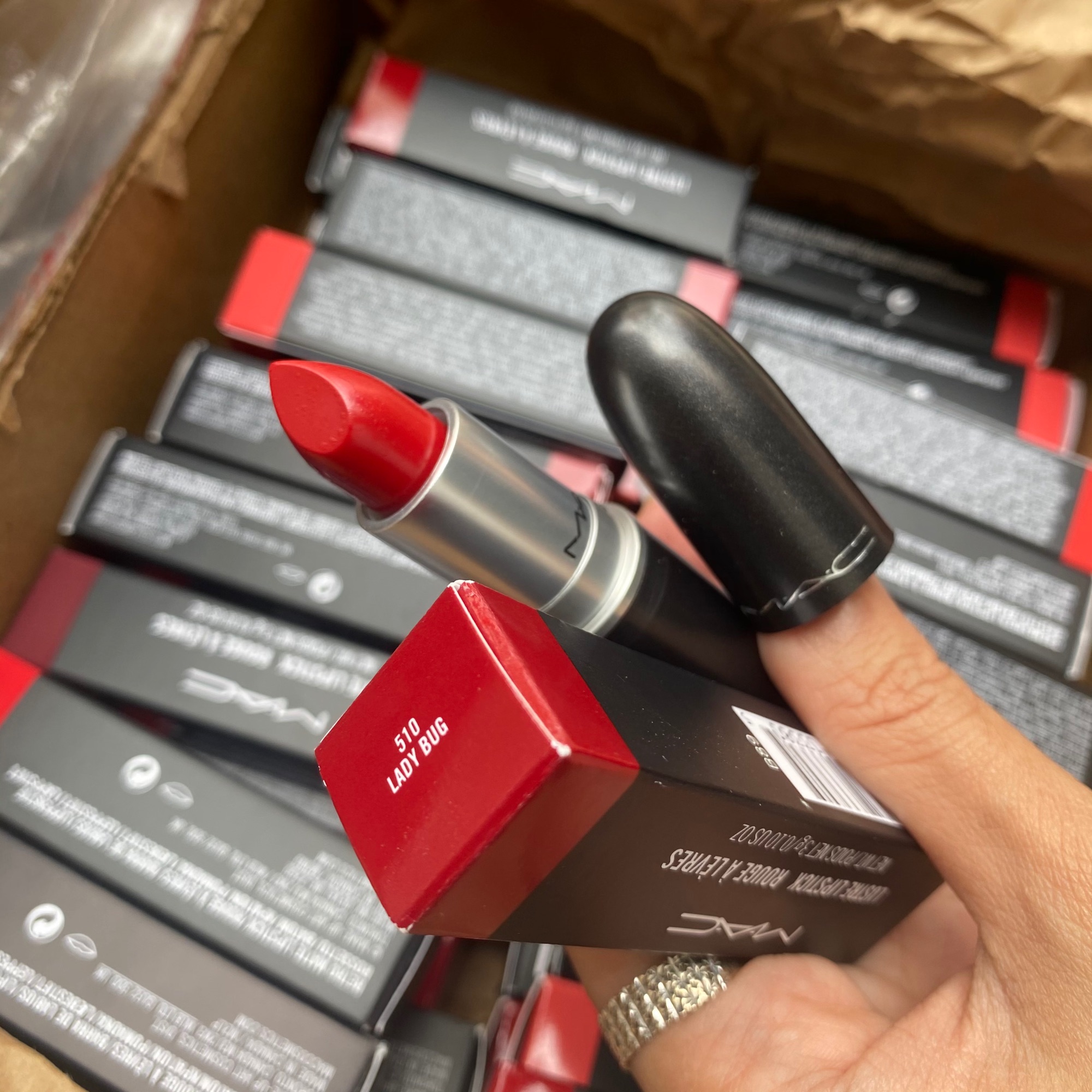 [HCM](Auth) Son Mac 510 Lady Bug màu đỏ hồng