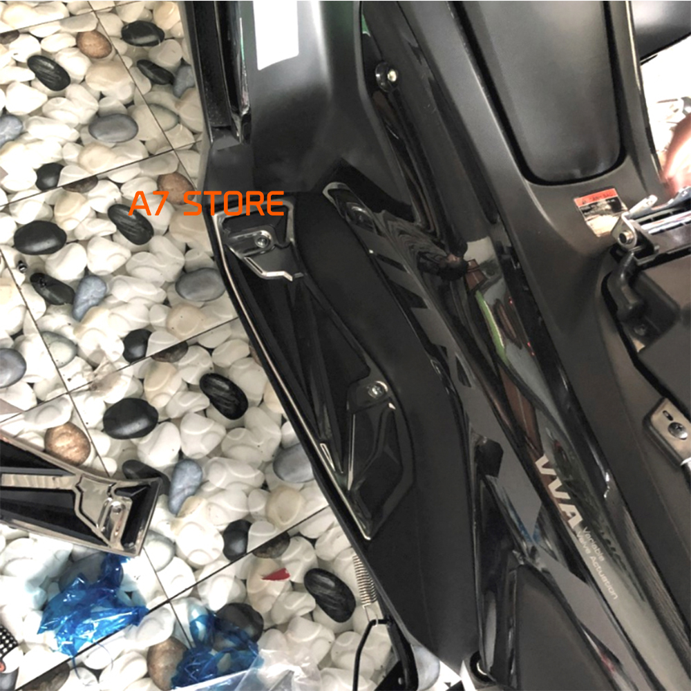 Thảm lót chân nvx 2021 - 2024 inox