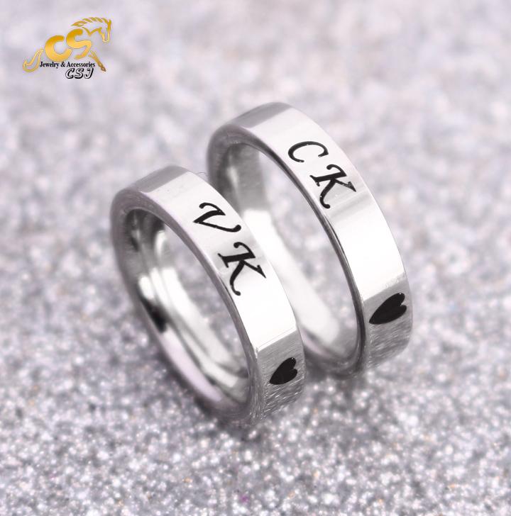 Nhẫn đôi: Chiếc nhẫn đôi biểu tượng cho tình yêu mãnh liệt và sự ấm áp trong mối quan hệ hai người. Hãy xem qua hình ảnh này để khám phá những thiết kế đẹp mắt và sang trọng mà bạn có thể tặng cho đối tác của mình.