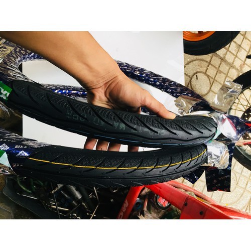 Cặp vỏ xe Maxxis 2 25 17 và 2 50 17