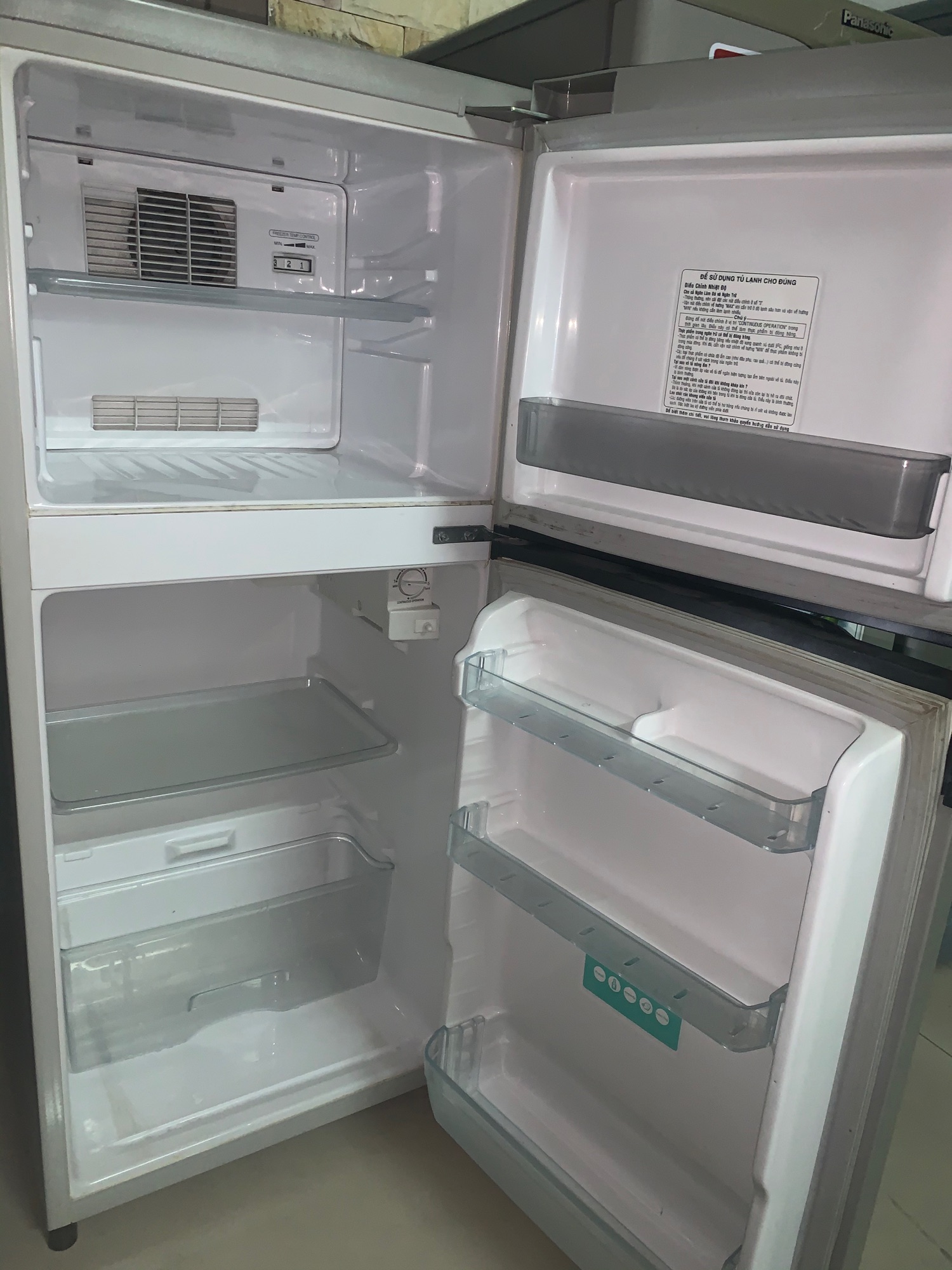 Tủ lạnh Toshiba 140lít