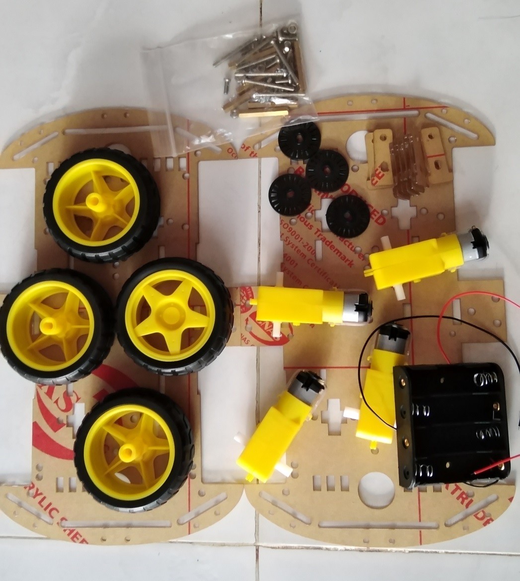 Khung xe robot 2 tầng 4 bánh