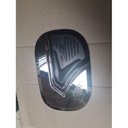 Ốp nắp xăng CX5