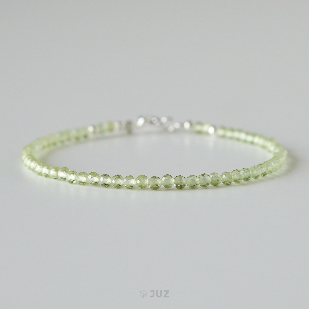 Vòng tay Peridot premium 2.5mm
