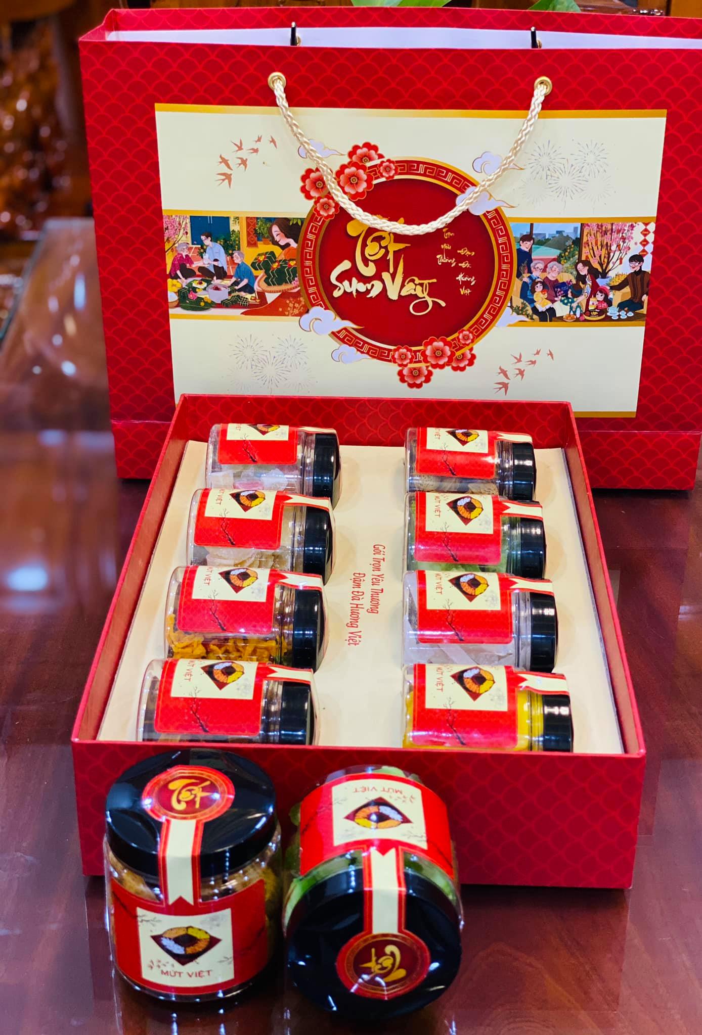 HỘP QUÀ TẾT SUM VÂY 1