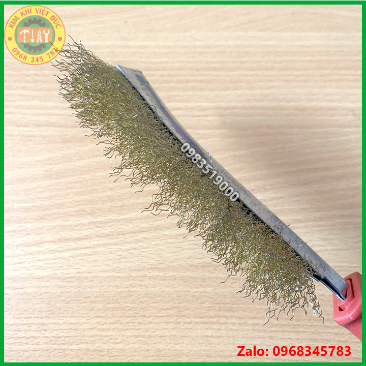 Bàn chải đánh rỉ sắt cán đỏ