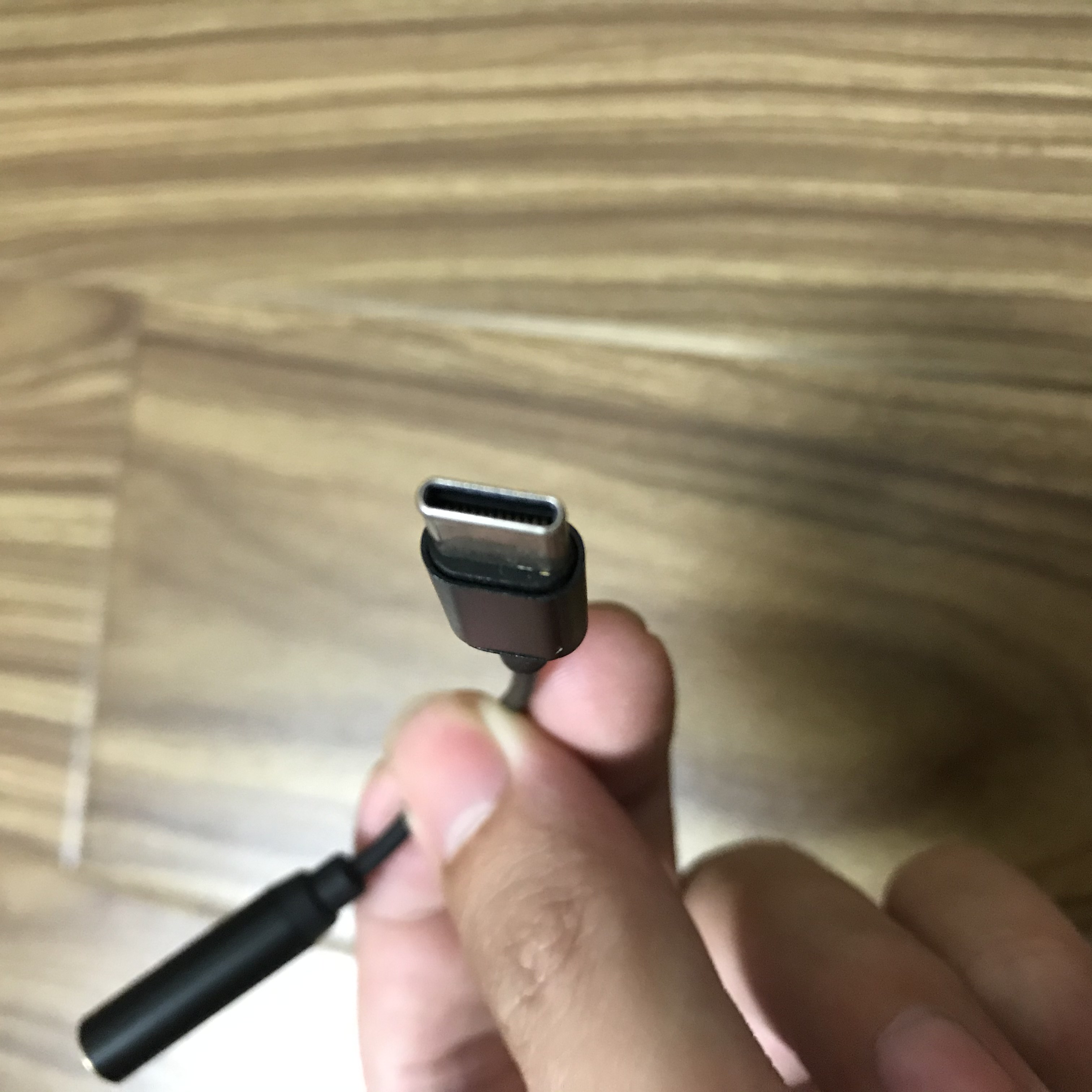 Cáp chuyển đổi USB Type c sang 3.5mm ( hỗ trợ Mic và Audio )
