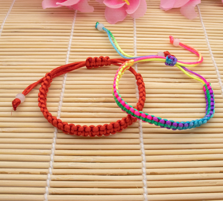 Vòng chỉ đỏ kèm hạt(Cam kết như hình)