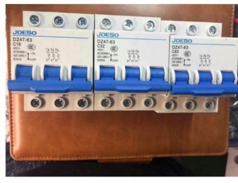 Aptomat DZ47-63 3 pha