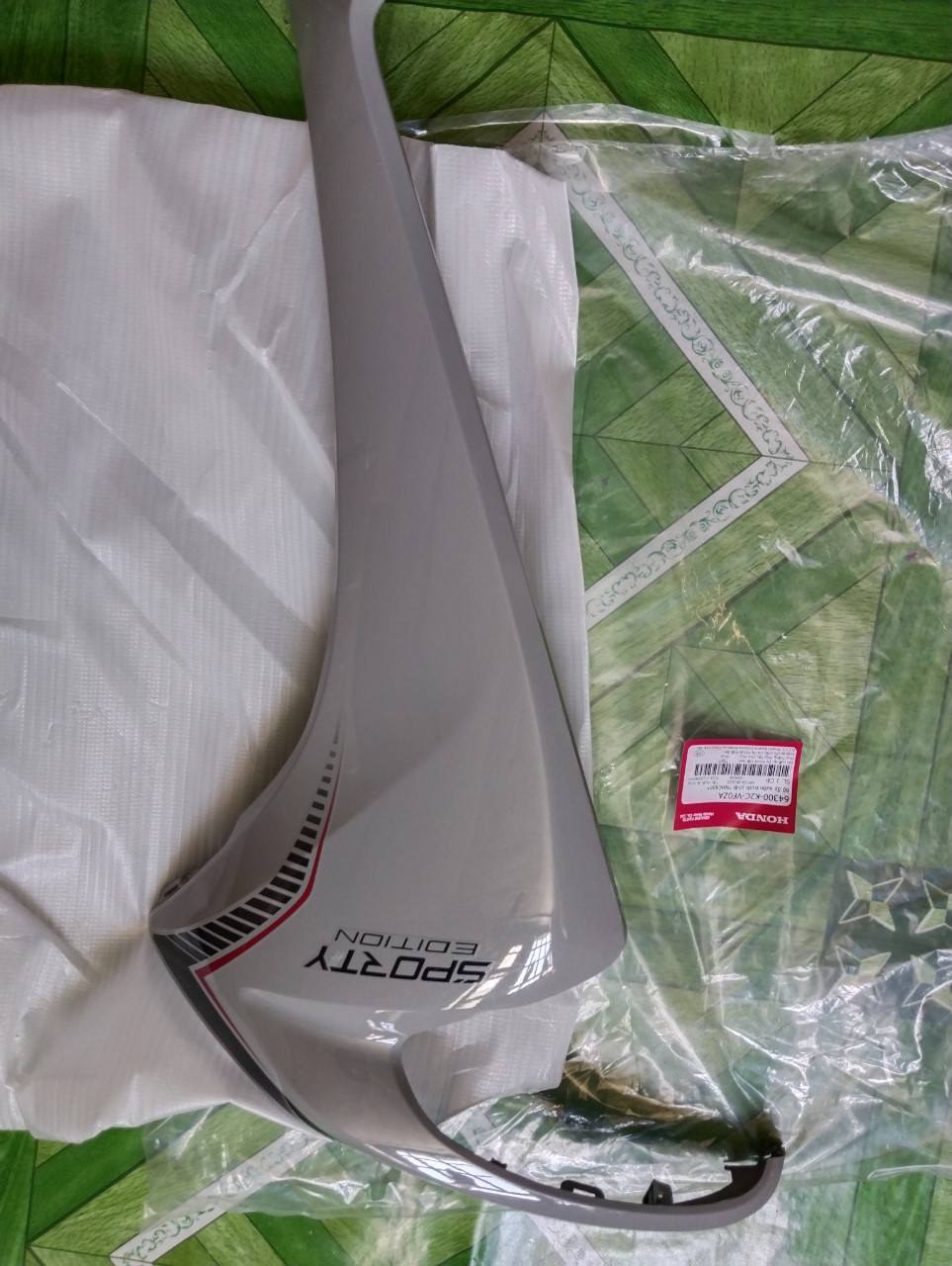 Vison 2021 genuine Honda right/right wing.