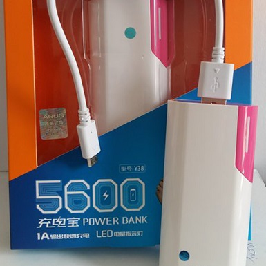 Cuc sac pin dự phòng arun 5.600mah siêu rẻ