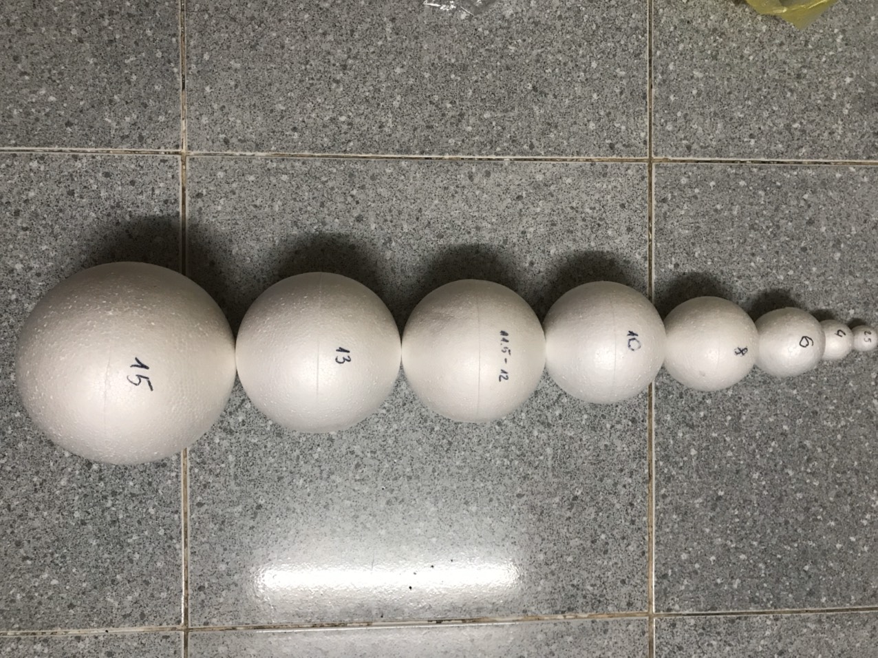 Combo 5 Banh xốp tròn kích thước 4cm
